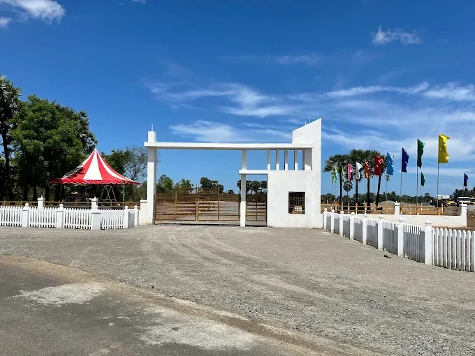 Crown Square Realty